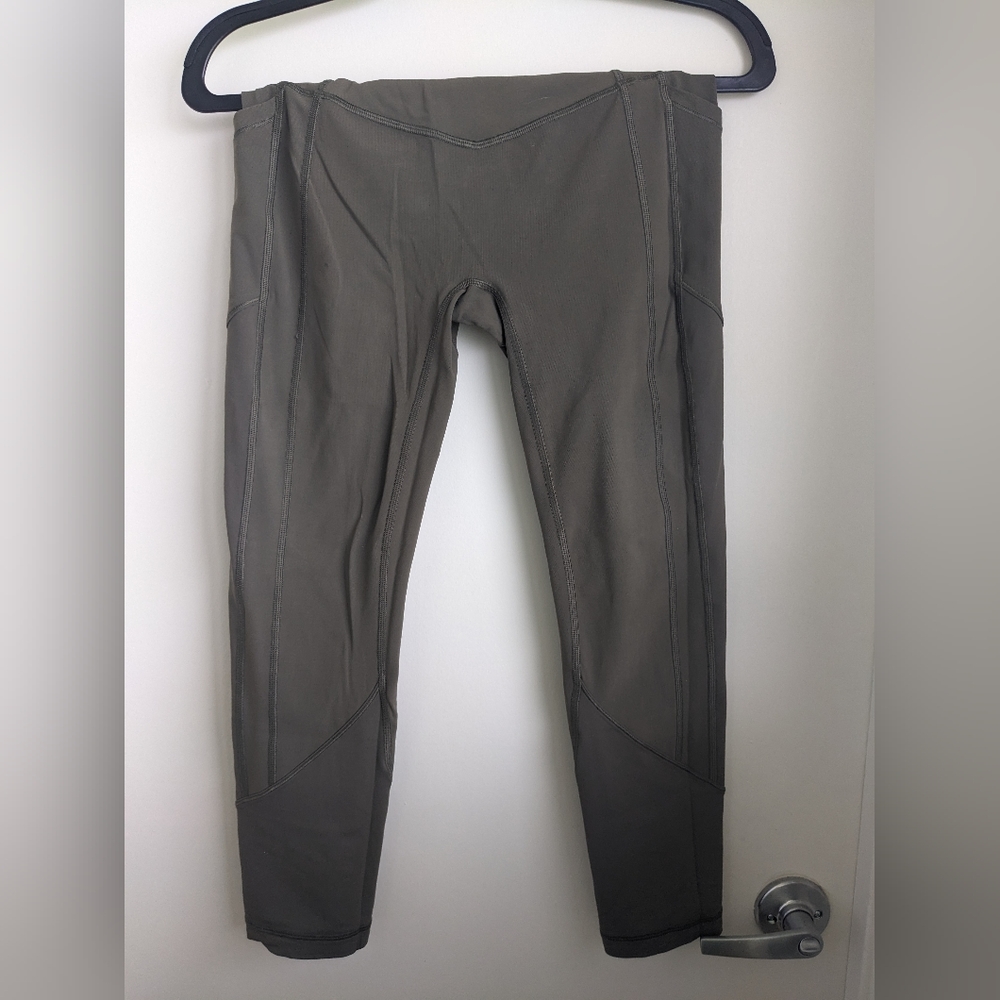 Lululemon All The Right Places 23" Legging Sz 6 Army Green